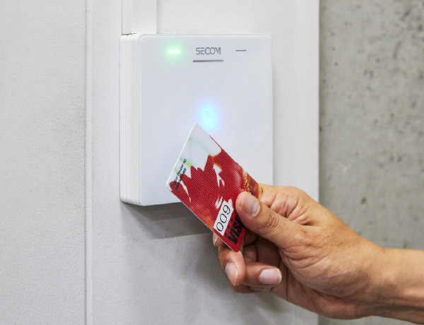 国内トップクラスのセキュリティ環境で、確実なデータ消去を。